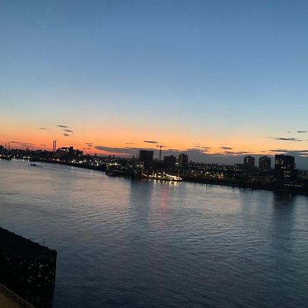 Luxury Riverside Apt With Easy Access To Central London, O2, Excel Centre And Parking Luaran gambar