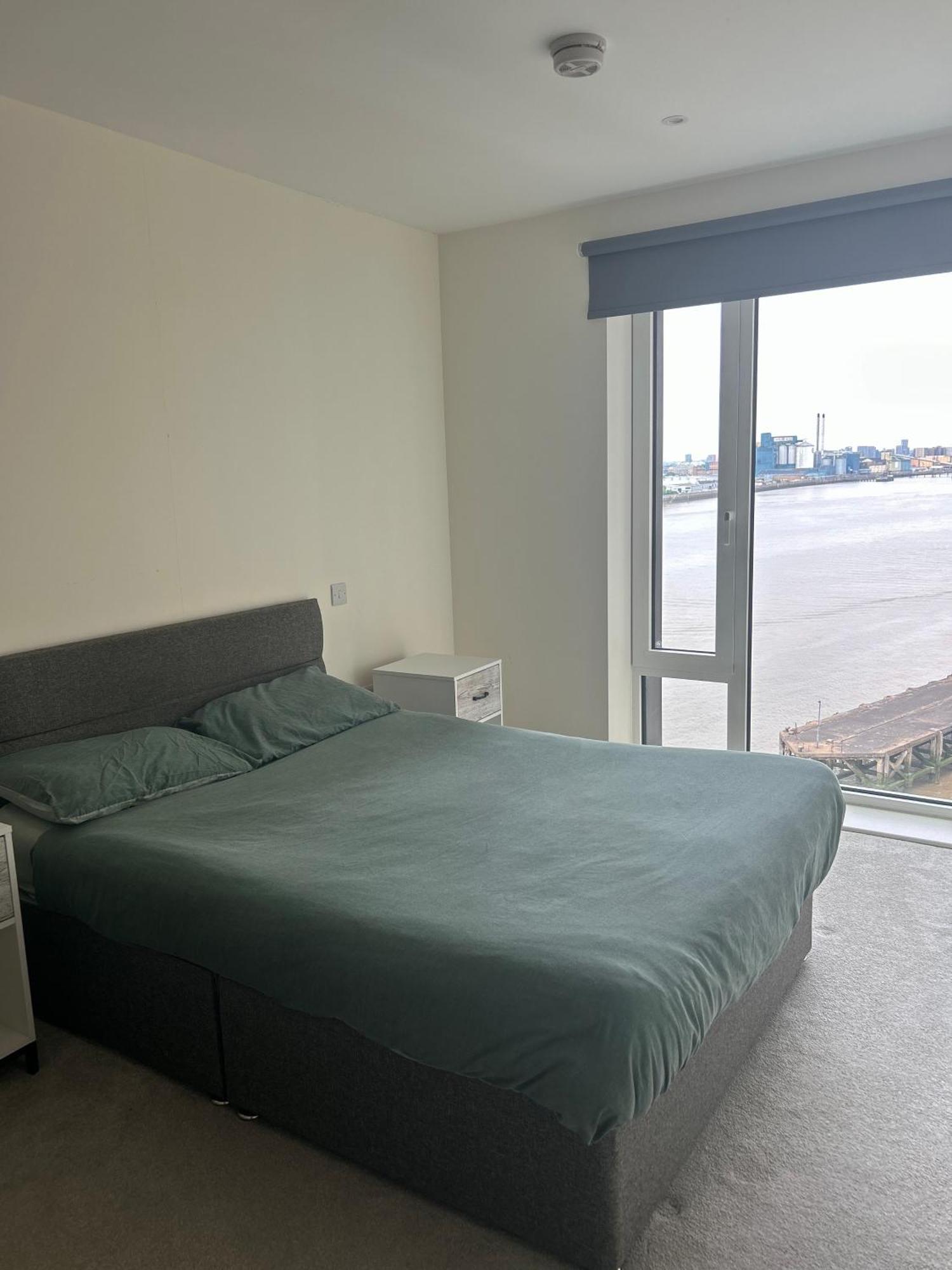 Luxury Riverside Apt With Easy Access To Central London, O2, Excel Centre And Parking Luaran gambar